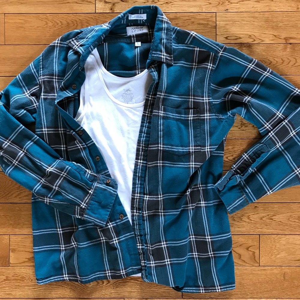 Men’s plaid shirt